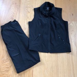 Chico’s Zenergy 2 piece set - vest and pants